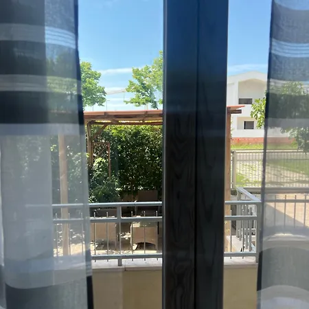 Dimora Patio Apartment *